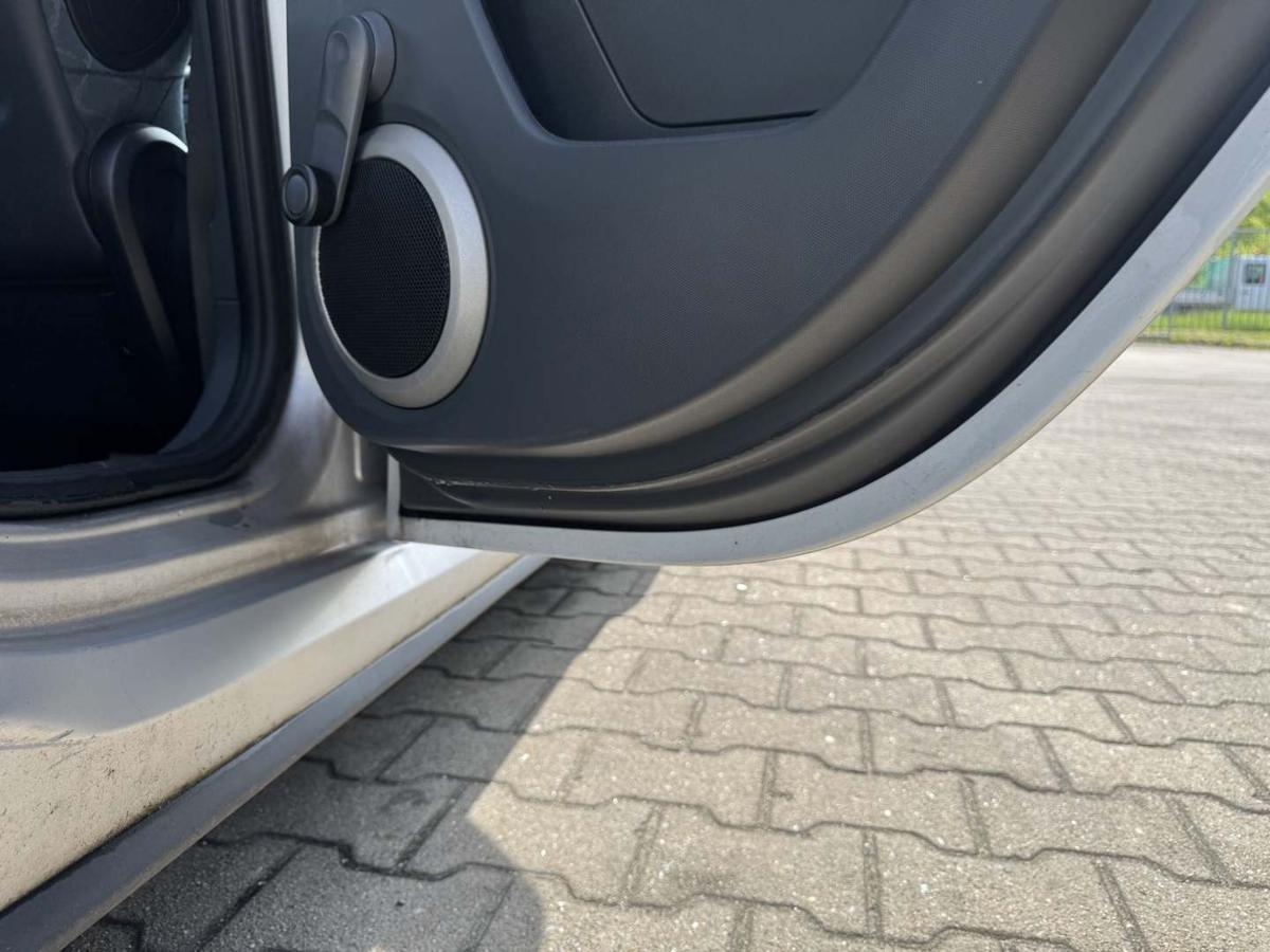 Smart ForFour 454 original T&uuml;r hinten rechts Ice White Rohbau Bj.2006